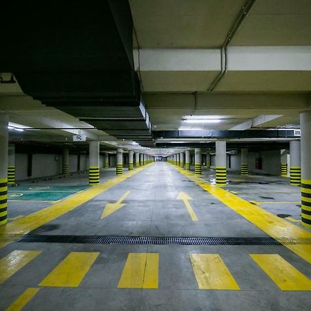 Pirimze Plaza Hotel Tbiliszi Kültér fotó