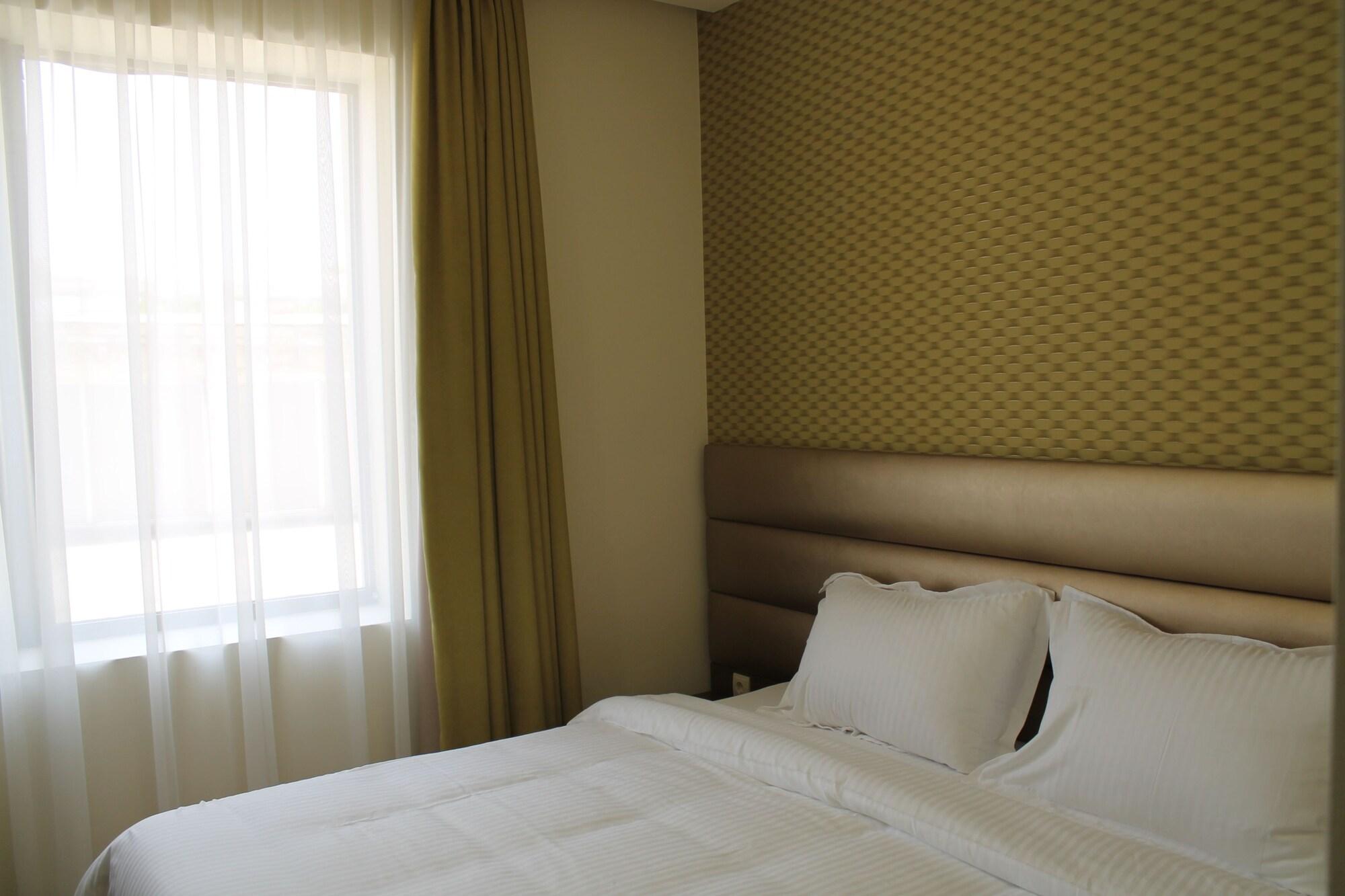 Pirimze Plaza Hotel Tbiliszi Kültér fotó