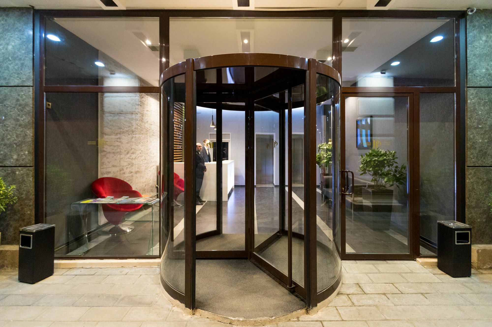 Pirimze Plaza Hotel Tbiliszi Kültér fotó